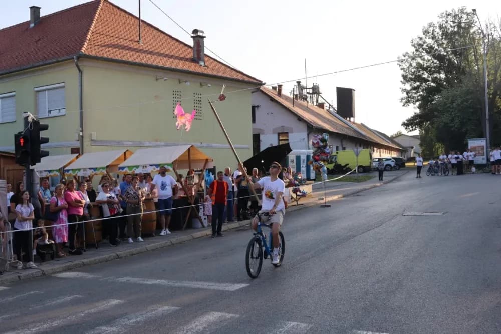 Pobjednik ovogodišnje Vinske alke Mihovil Štivić, a Vinskog maratona Danijel Gomerčić