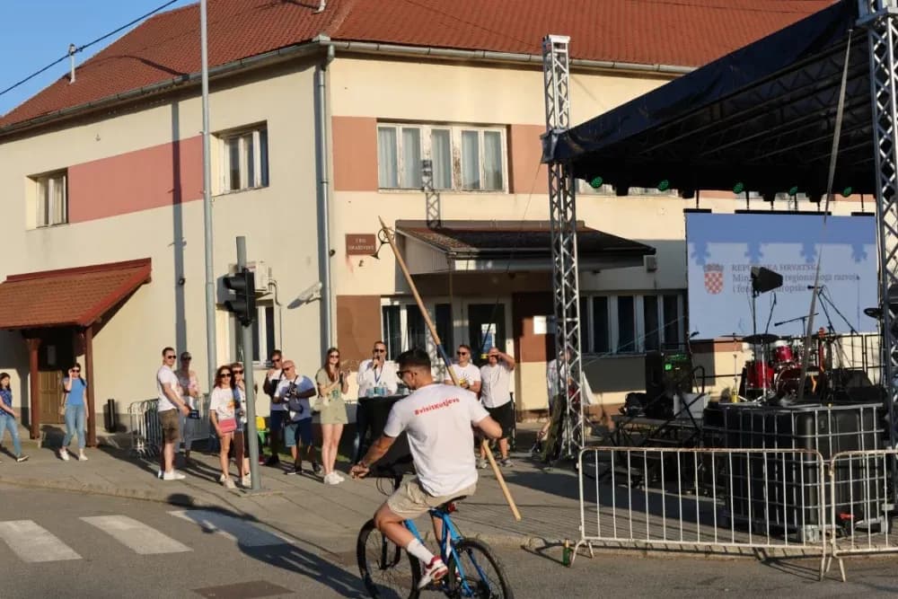 Pobjednik ovogodišnje Vinske alke Mihovil Štivić, a Vinskog maratona Danijel Gomerčić