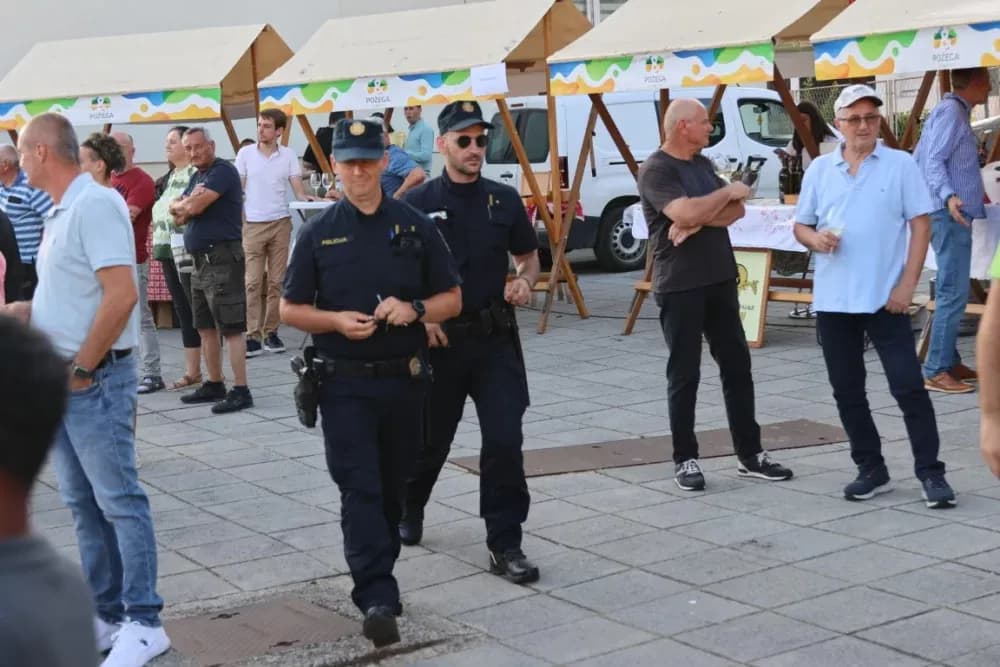 Pobjednik ovogodišnje Vinske alke Mihovil Štivić, a Vinskog maratona Danijel Gomerčić
