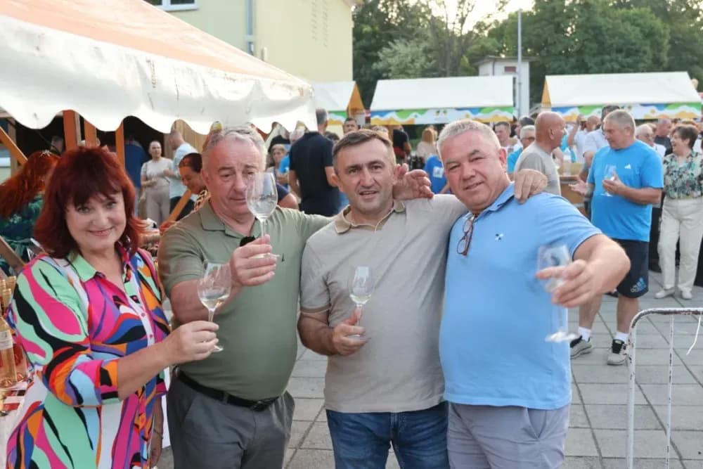 Pobjednik ovogodišnje Vinske alke Mihovil Štivić, a Vinskog maratona Danijel Gomerčić