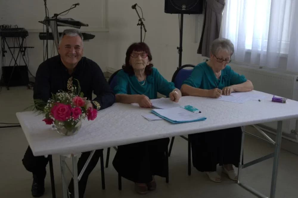 Pjevačka skupina veličkih umirovljenika Ledena berba proslavila 20 godina rada