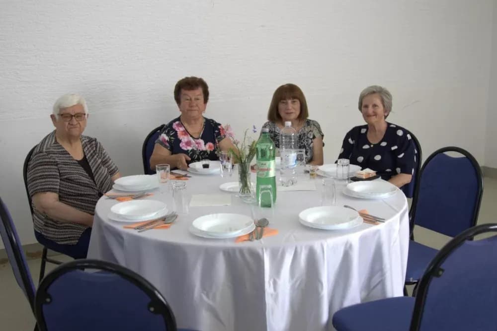 Pjevačka skupina veličkih umirovljenika Ledena berba proslavila 20 godina rada