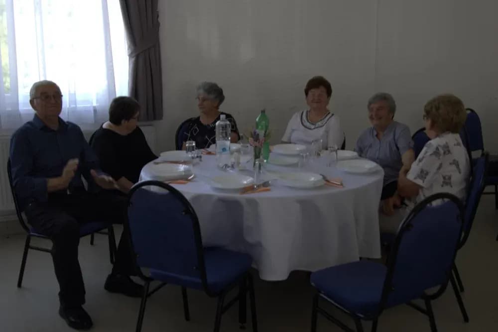 Pjevačka skupina veličkih umirovljenika Ledena berba proslavila 20 godina rada