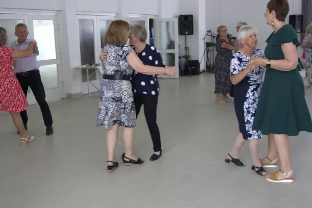 Pjevačka skupina veličkih umirovljenika Ledena berba proslavila 20 godina rada