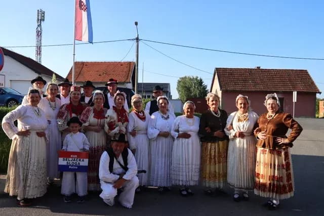 Brestovačka smotra folklora po 15. puta – nastupilo pet skupina iz naše zemlje