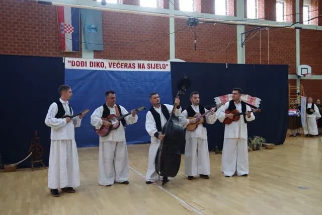 Brestovačka smotra folklora po 15. puta – nastupilo pet skupina iz naše zemlje