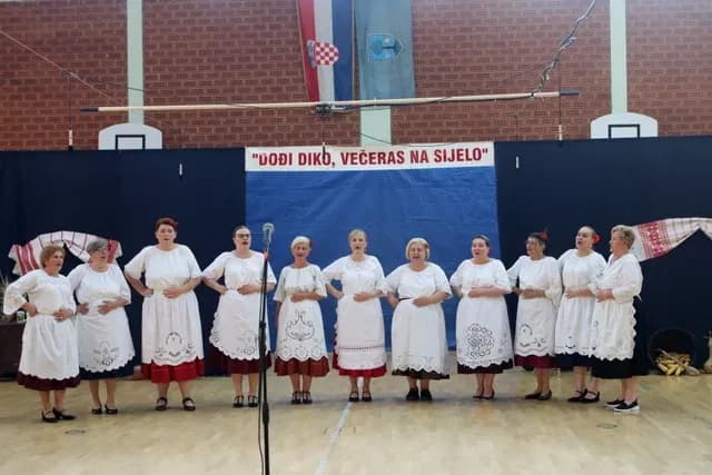 Brestovačka smotra folklora po 15. puta – nastupilo pet skupina iz naše zemlje