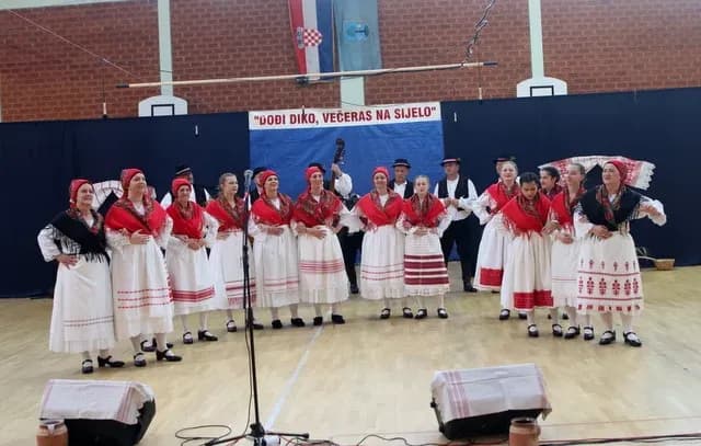 Brestovačka smotra folklora po 15. puta – nastupilo pet skupina iz naše zemlje