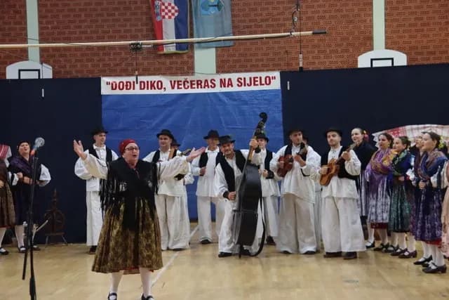 Brestovačka smotra folklora po 15. puta – nastupilo pet skupina iz naše zemlje