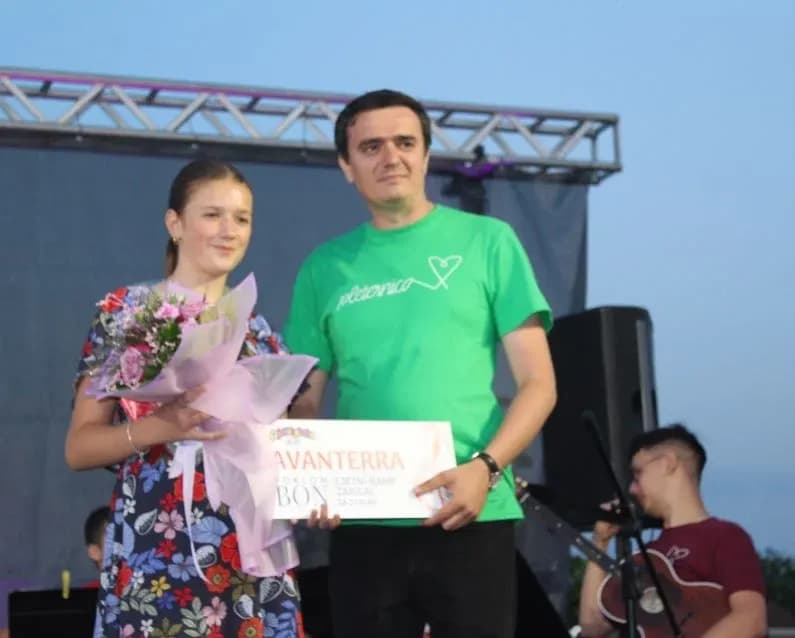 S pjesmom „Sladoled” festivalska pobjednica Nea Galić iz Požege