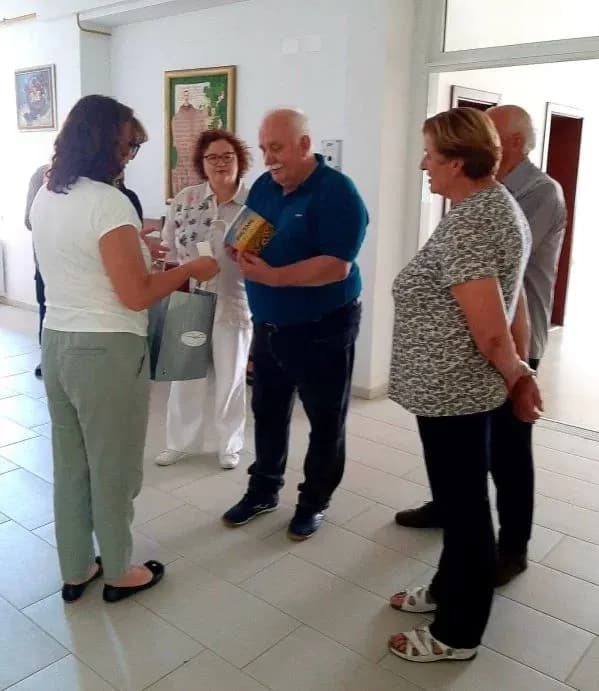 ŽUPANIJSKA UDRUGA „MATKO PEIĆ“: U Pleternici i Požegi ugostili svoje prijatelje iz Surčina
