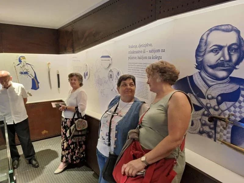 ŽUPANIJSKA UDRUGA „MATKO PEIĆ“: U Pleternici i Požegi ugostili svoje prijatelje iz Surčina
