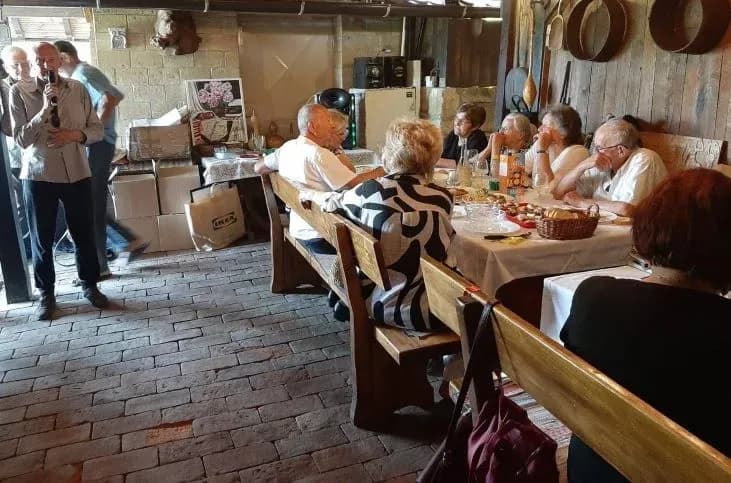 ŽUPANIJSKA UDRUGA „MATKO PEIĆ“: U Pleternici i Požegi ugostili svoje prijatelje iz Surčina