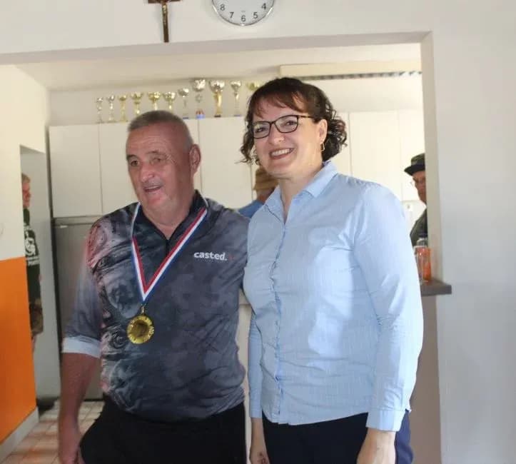 RIBIČKI KUP GRADA PLETERNICE: Ekipni pobjednik Športsko-ribolovna udruga „Šaran“ iz Stare Gradiške