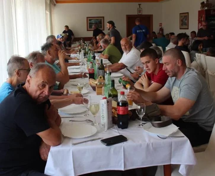 ŠAHOVSKI TURNIR „LIDAS 2025“: Pobjednički pehar osvojio novosadski velemajstor Siniša Dražić