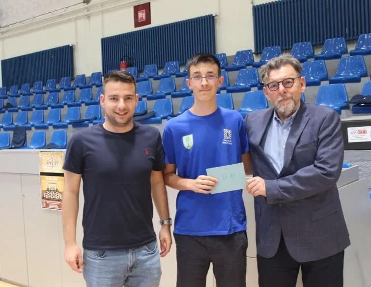 POŽEGA GRAD ŠAHA: Održan Međunarodni šahovski turnir - pobjednik zagrebački velemajstor Mladen Palac