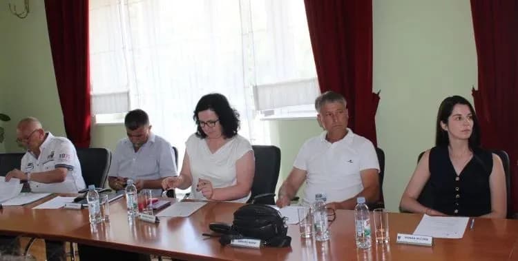 KONSTITUIRAJUĆA SJEDNICA PLETERNIČKOG GRADSKOG VIJEĆA: Novi predsjednik Domagoj Katić, a potpredsjednici Marko Markota i Marko Vidakušić