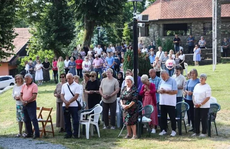 SVETKOVINA TIJELOVA U PLETERNICI: Misno slavlje i procesija gradskim ulicama