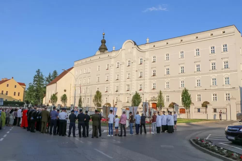 Tijelovska procesija u Požegi