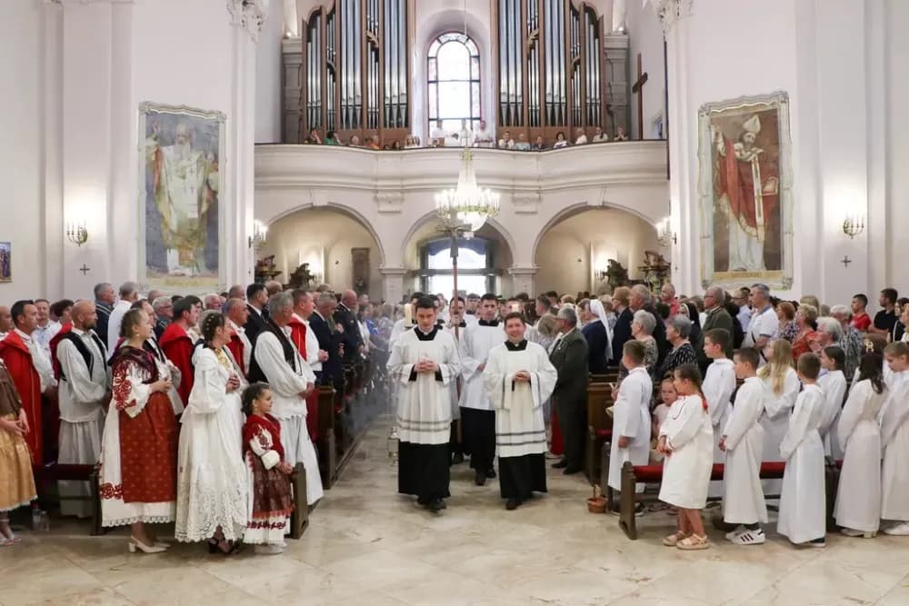 Tijelovska procesija u Požegi