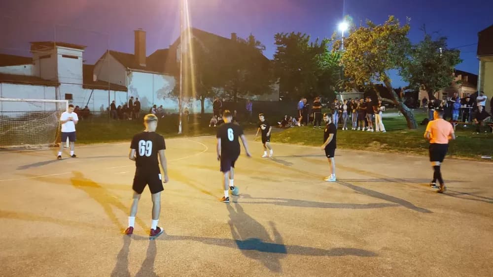 Noćni malonogometni turnir u Zagrađu