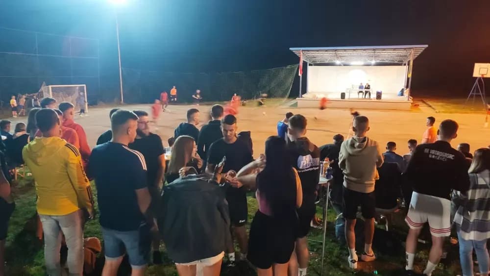 Noćni malonogometni turnir u Zagrađu