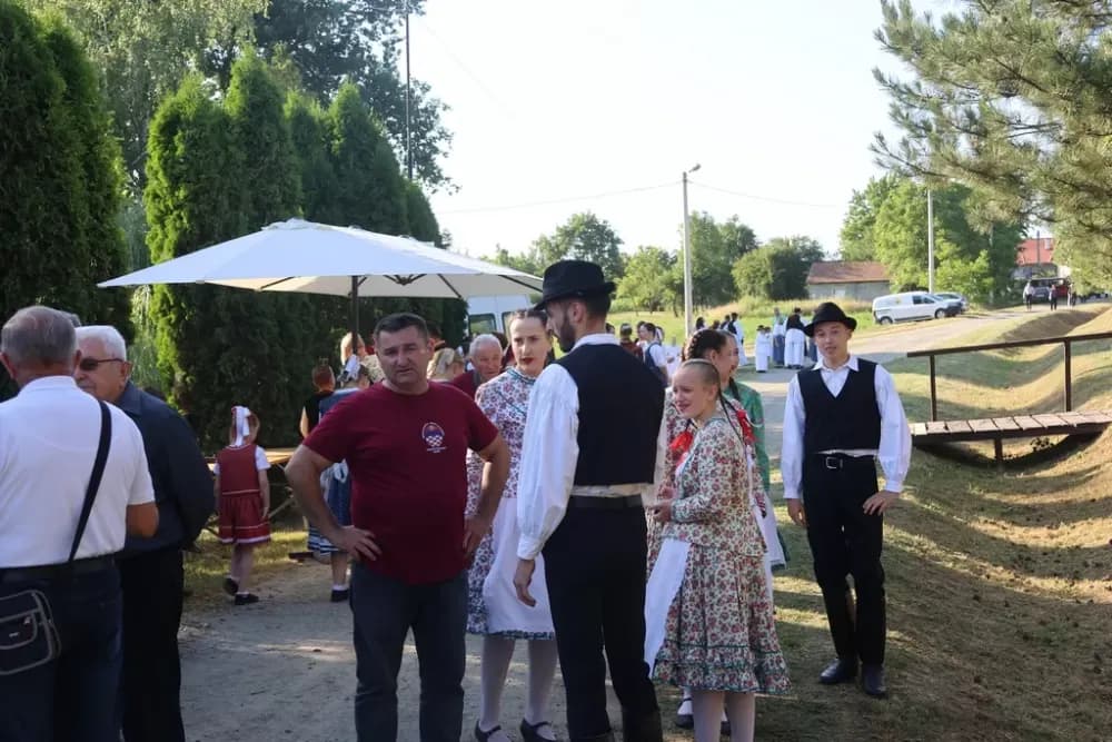 Običaji Slovaka sa dodatkom onih iz slavonskog kraja, te Čeha i Mađara