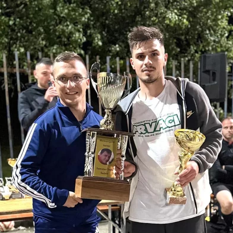 Prvo mjesto i pobjednički pehar u  Gradcu osvojio „Trnovac“