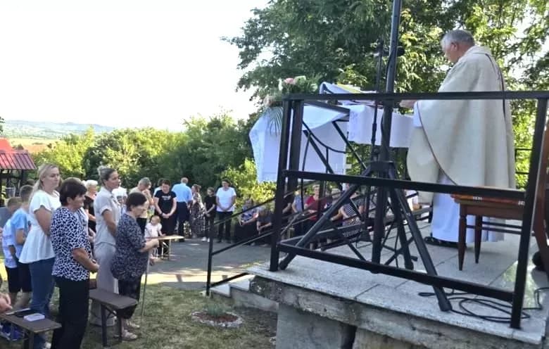 DOBROVOLJNO VATROGASNO DRUŠTVO SULKOVCI: Svečano posvećeno donirano vozilo