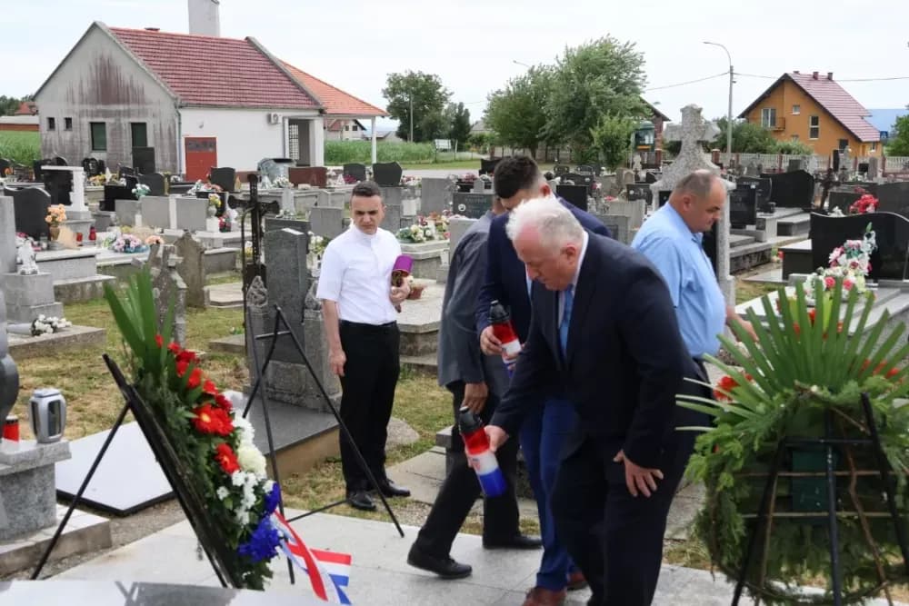 Godišnje nagrade Općine Kaptol primili Zdravko Sadilek, Lovro Vidić, Jelenko Topić i DVD Doljanovci