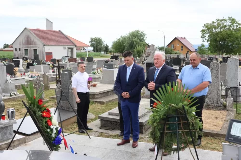 Godišnje nagrade Općine Kaptol primili Zdravko Sadilek, Lovro Vidić, Jelenko Topić i DVD Doljanovci