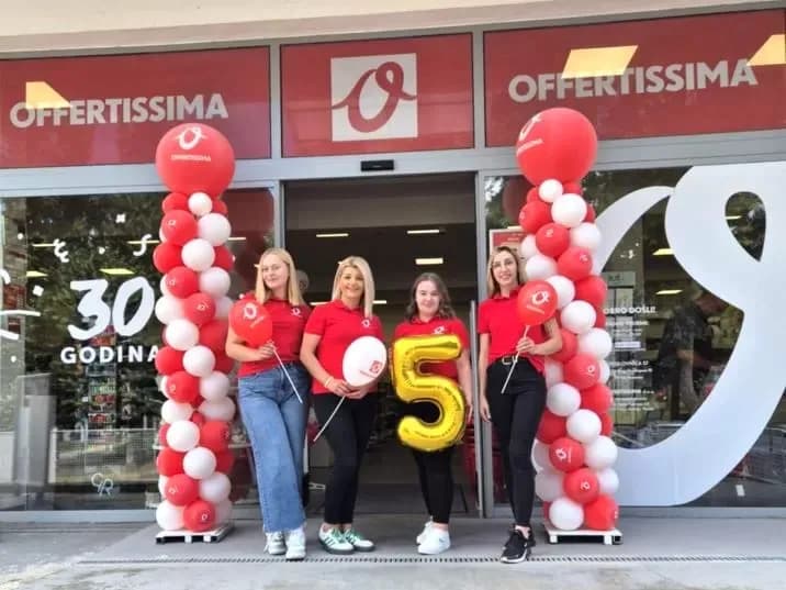 POSLOVNICA „OFFERTISSIME“ U PLETERNICI: Svečano proslavili petu godišnjicu rada