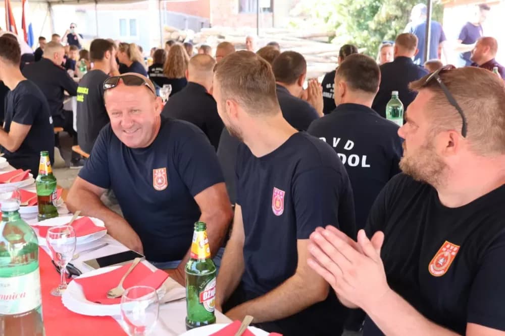 Četiri desetljeća vatrogastva Gornjih Emovaca – brojna priznanja članovima