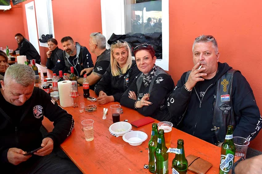 Pojedeno sto kilograma kestena, 70 litara graha i više stotina “poderanih gaća”  [FOTO]