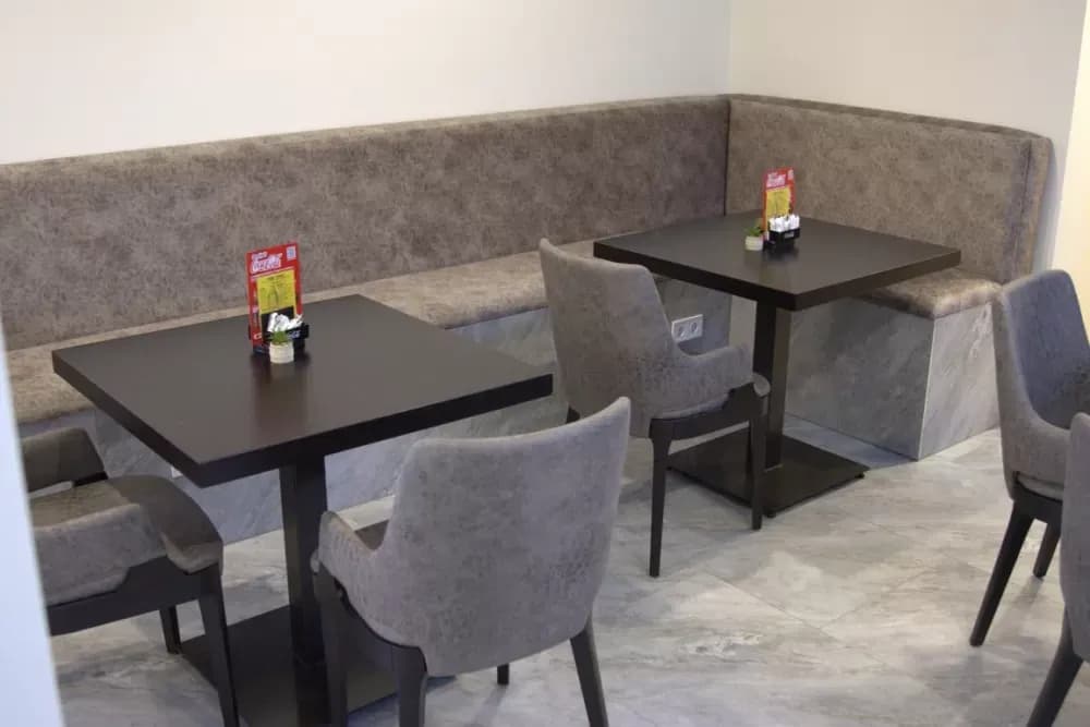 Nova požeška tržnica dobila kafić po menu Apollo