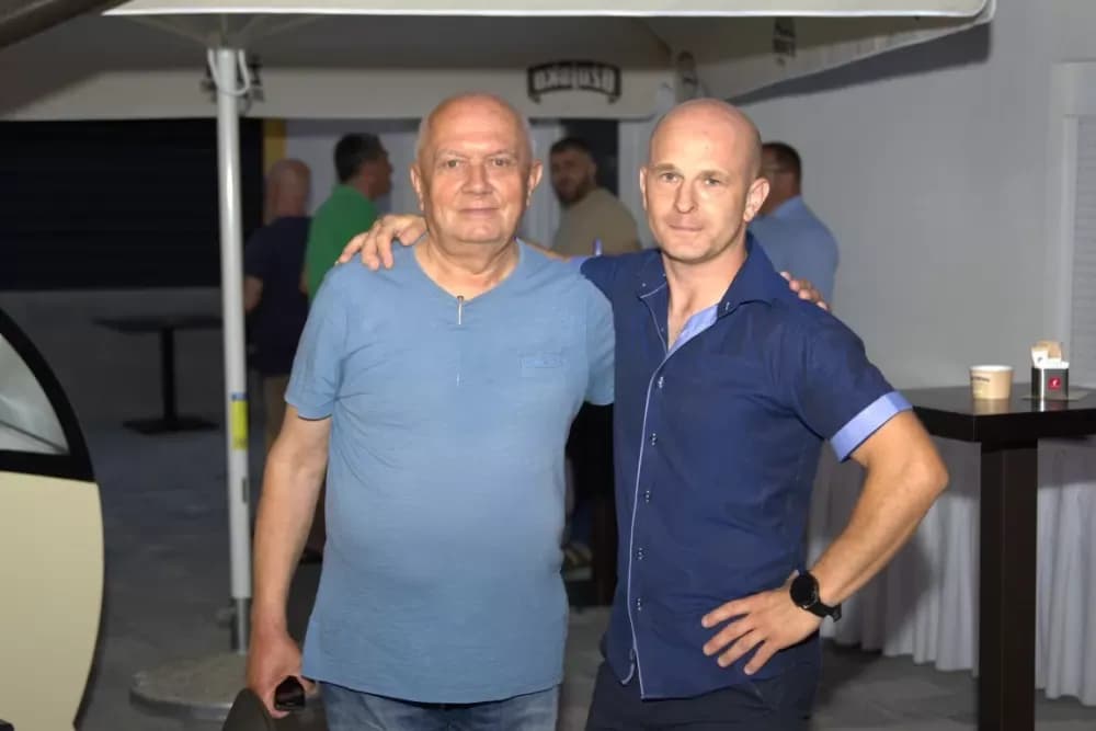 Nova požeška tržnica dobila kafić po menu Apollo