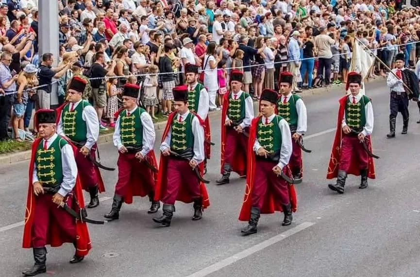 Postrojba Trenkovi panduri se priprema za Vojni mimohod