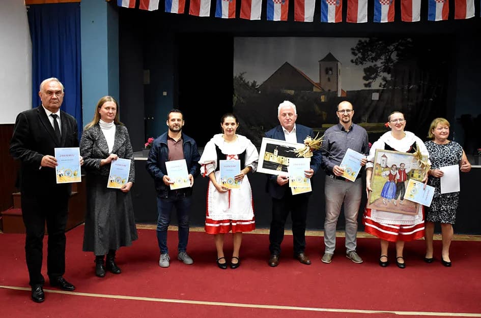 Kaptolčanima dodijeljena priznanja za organizaciju najveće priredbe Čeha u Hrvatskoj - Žrtvenih svečanosti [FOTO]