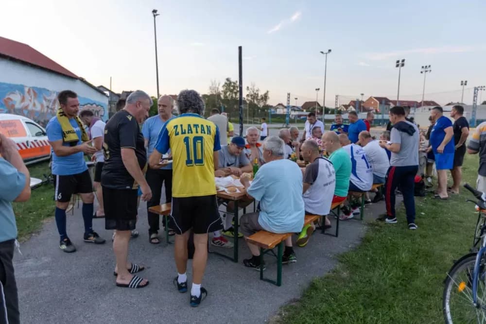 [FOTO] Održan memorijalni turnir na rekreacijskom centru u Požegi: Sjećanje na veterane malog nogometa