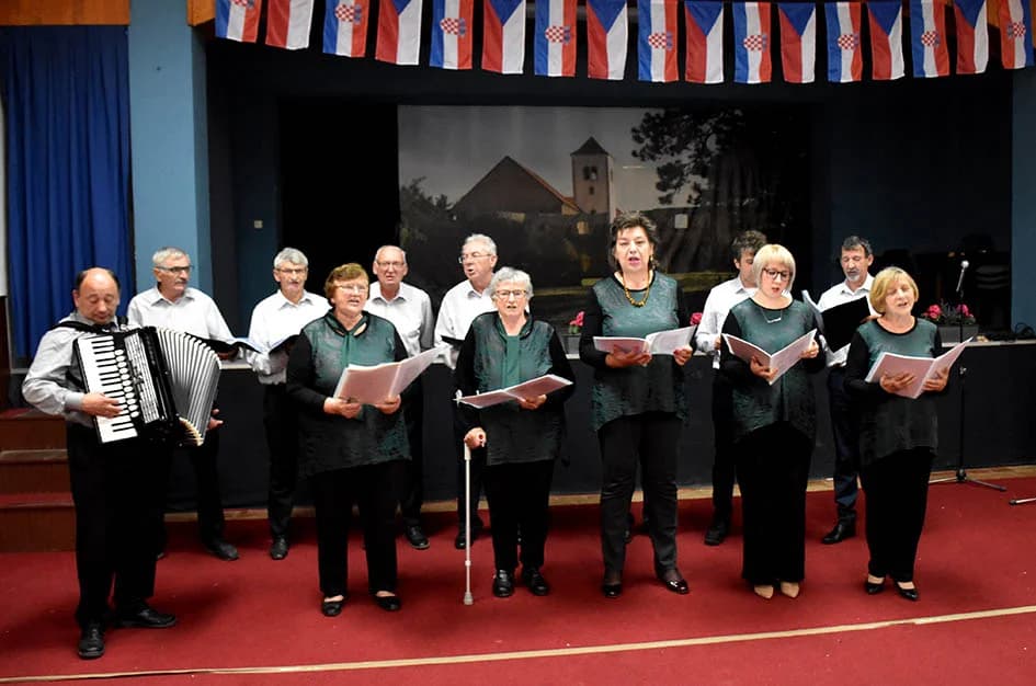 Kaptolčanima dodijeljena priznanja za organizaciju najveće priredbe Čeha u Hrvatskoj - Žrtvenih svečanosti [FOTO]