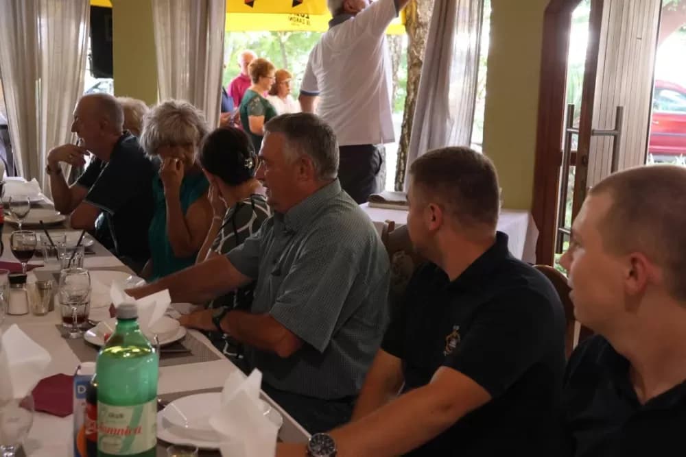 Vetovački umirovljenici  dobili opremu za viseću kuglanu