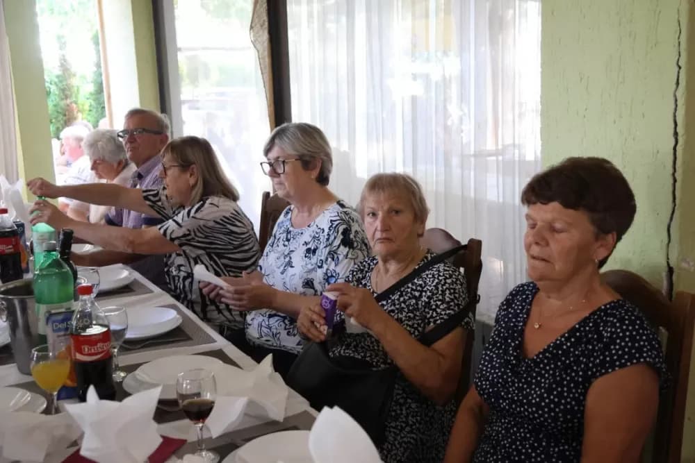 Vetovački umirovljenici  dobili opremu za viseću kuglanu