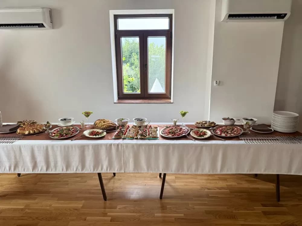 Otvorena kušaonica tradicionalnih jela u slavonskom selu: ʼČetvero zaposlenih vratilo se iz Austrijeʼ
