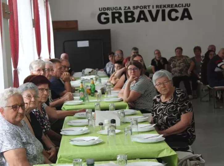 Druženje osoba s invaliditetom na prostoru Grbavice u Pleternici