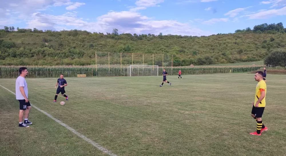 EMOTIVAN SPOJ SJEĆANJA I SPORTA:  Druga memorijalna utakmica u čast Ivice Uremovića