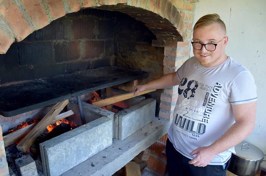 PLANINARSKA GLJIVIJARIJADA NA POŽEŠKOJ GORI: Pripremljen  omlet od gljiva sa 70 jaja [FOTO]