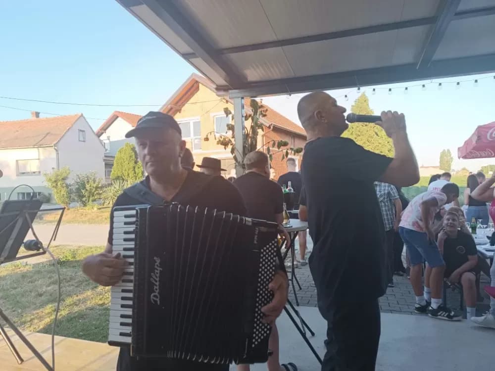 Dodatni razlog okupljanja mještana Novih Bešinaca – uređen Društveni dom