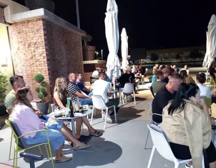 KVIZ OPĆEG ZNANJA U PLETERNICI:  Prvo mjesto osvojila ekipa „Linđo“ iz Požege