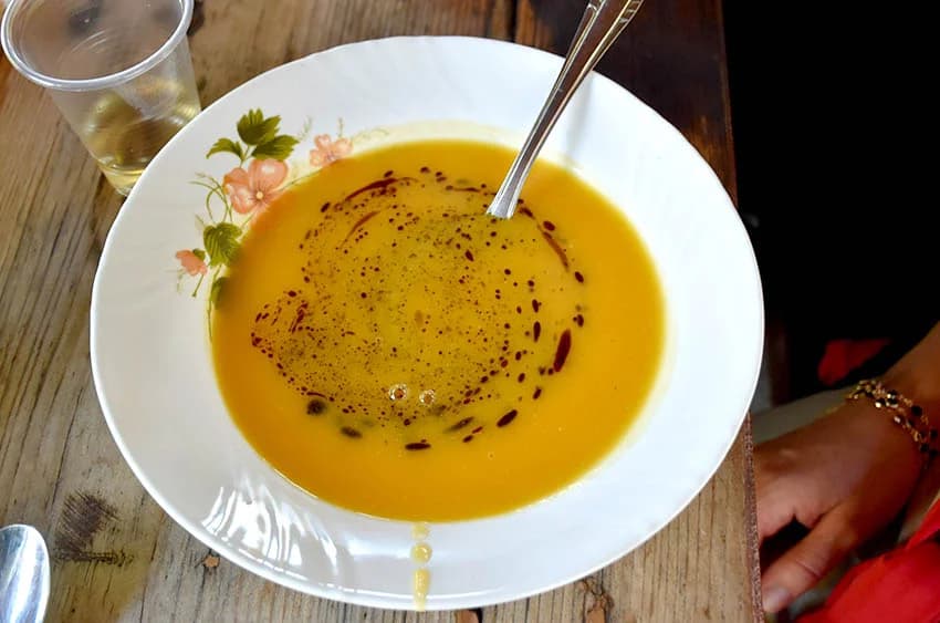 PLANINARSKA GLJIVIJARIJADA NA POŽEŠKOJ GORI: Pripremljen  omlet od gljiva sa 70 jaja [FOTO]