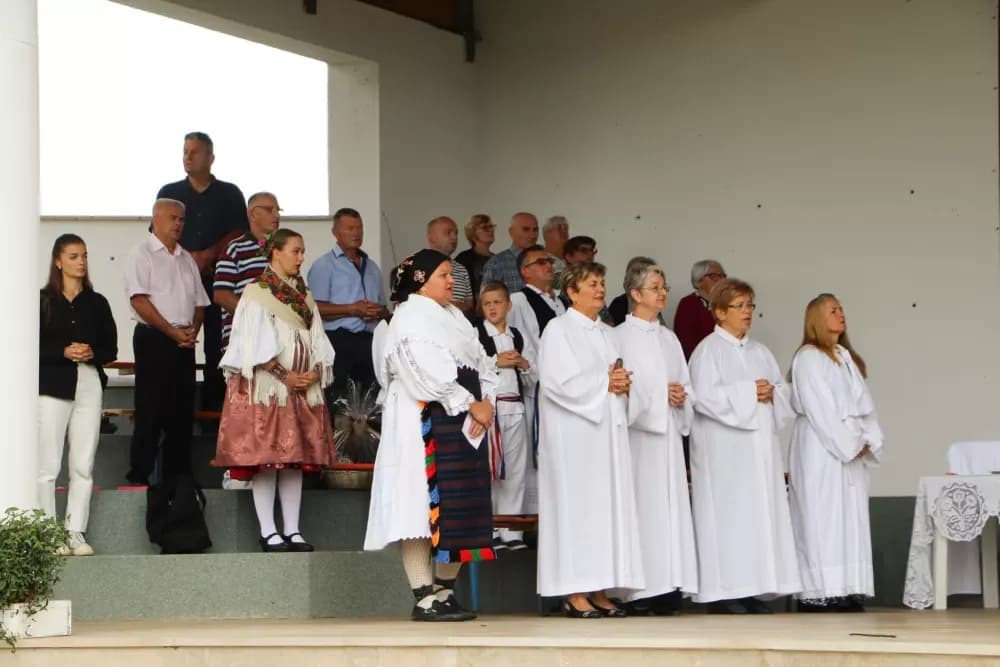 Preč. Dragan Hrgić preuzeo službu rektora Svetišta Gospe od Suza i pleterničkog župnika